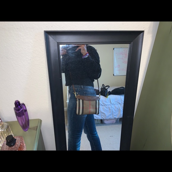 BURBERRY BAG!! PRISTINE CONDITION - Picture 11 of 13